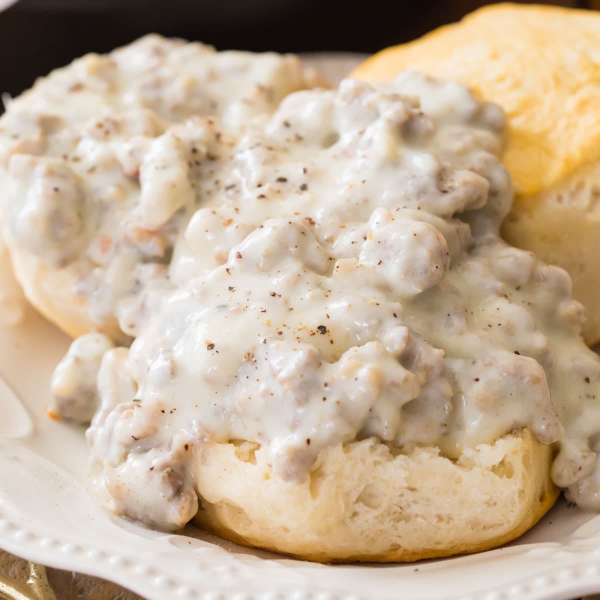 Easy Biscuits and Gravy: Make Southern Comfort in 15 Minutes